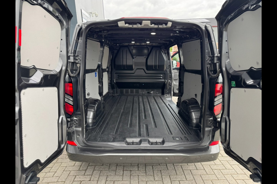 Ford Transit Custom 2.0 TDCI 170pk L2H1 Limited Automaat | CarPlay | 17 inch | Camera | Stuur + stoelverwarming | LED | Keyfree