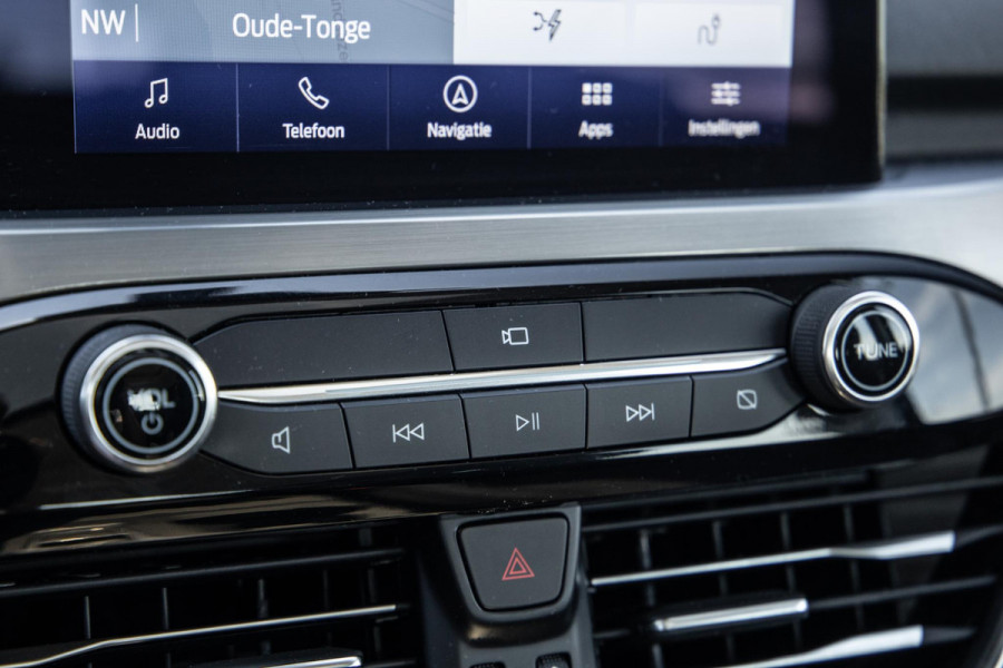 Ford Kuga 2.5 PHEV Titanium PANORAMA DAK / CAMERA / CRUISE CONTROLE / STOEL VERWARMING / CARPLAY