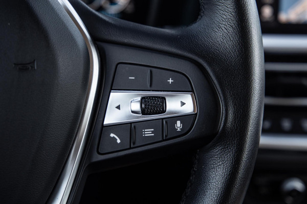 BMW 3 Serie Touring 320e LED / DEALER ONDERHOUDEN / STOELVERWARMING / CAMERA / CARPLAY