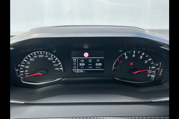 Peugeot 2008 BWJ 2022 | 1.2T 101PK Active Pack NWE DISTRIBUTIE | CLIMA | PDC | NAVI | CRUISE | CARPLAY | LICHTMETAAL |
