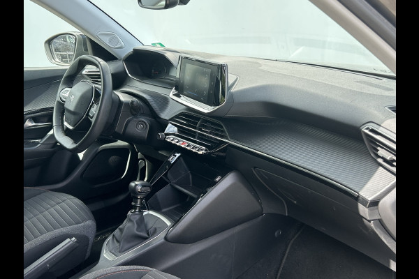 Peugeot 2008 BWJ 2022 | 1.2T 101PK Active Pack NWE DISTRIBUTIE | CLIMA | PDC | NAVI | CRUISE | CARPLAY | LICHTMETAAL |