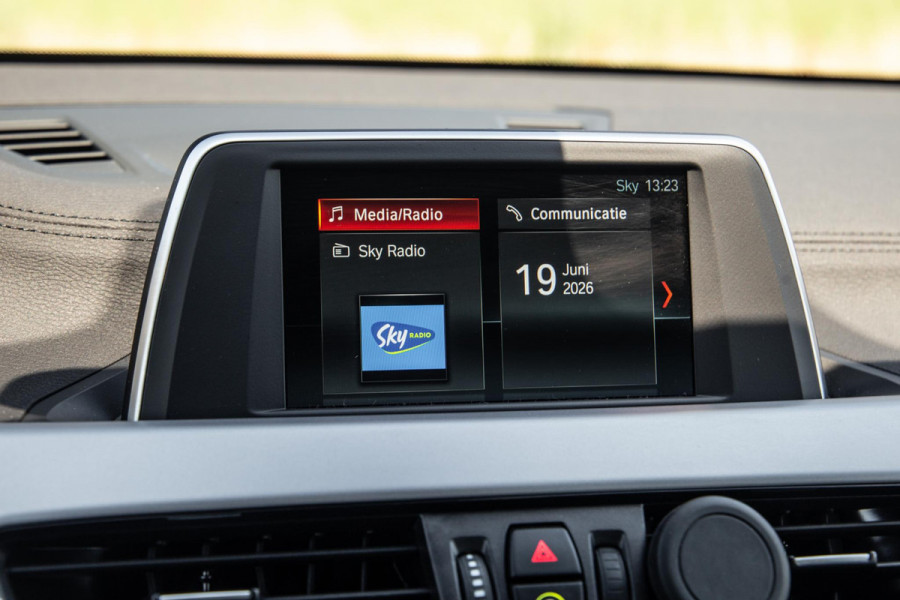 BMW X2 xDrive25e Executive CAMERA / PLUG IN HYBRID / STOELVERWARMING / DEALER ONDERHOUDEN