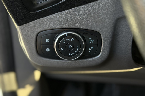 Ford Transit Connect 1.0 L2 | BPM VRIJ | Airco | Camera | Multimedia | 3-zits | NAVI | Bluetooth | PDC