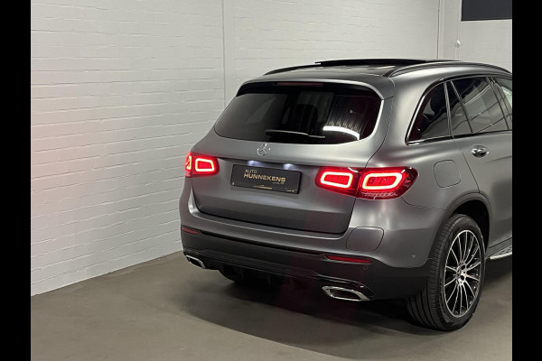 Mercedes-Benz GLC 300e 4MATIC Adapt. cruise | Open dak | Burmester | Massage | Memory | Stoelverwarming | Camera | Ambiente verlichting | Carplay | Originele kleur*