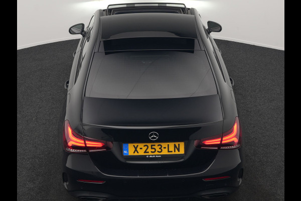 Mercedes-Benz A-Klasse 250 e AMG Line PHEV 218pk | Panodak | Camera | Multibeam LED | Alcantara Sportstoelen Verwarmd | Apple Carplay | Sfeerverlichting | Blis | Cruise Control | Navigatie | Virtual | DAB | Plug In Hybrid |