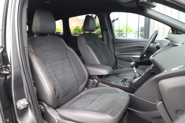 Ford Kuga 1.5 EcoBoost ST Line | 150PK | Keyless-go | Carplay | Stoel/Stuurverwarming | Sony audio | Sfeerverlichting | Camera | 2019.