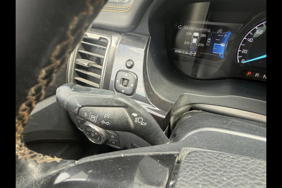 Ford Ranger 2.0 EcoBlue Wildtrak Supercab | Trekhaak | Camera | Navigatie | DAB | Stoelverwarming | Lederen Bekleding |