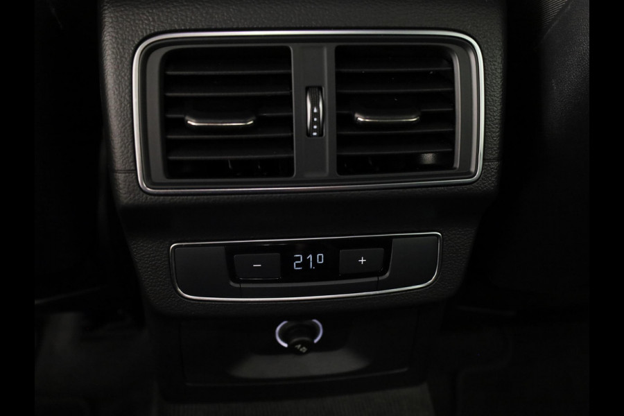 Audi Q5 45 TFSI quattro S edition 245pk S-tronic | Navigatie | Parkeercamera | Sportstoelen | 18 inch Lichtmetalen velgen | Parkeersensoren voor en achter