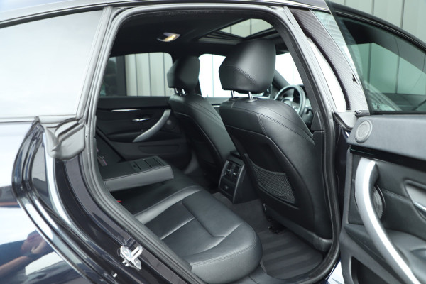 BMW 4 Serie Gran Coupé 420i M-Sport | 184PK | Schuifdak | Head-up | Keyless-go | Harman/Kardon | Stuurwielverw. | Leder | NL-Auto | 2019.