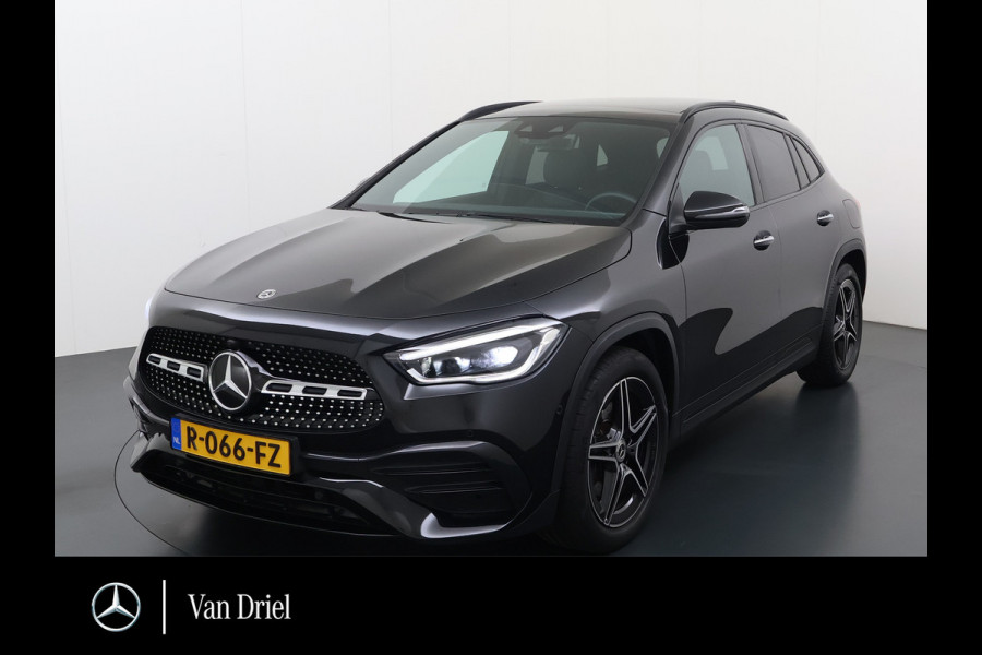 Mercedes-Benz GLA 180 AMG line | Pano Memory Multibeam Keyless