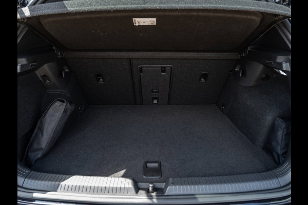 Volkswagen Golf 1.4 eHybrid 245PK GTE | Matrix | Pano | Camera | Trekhaak