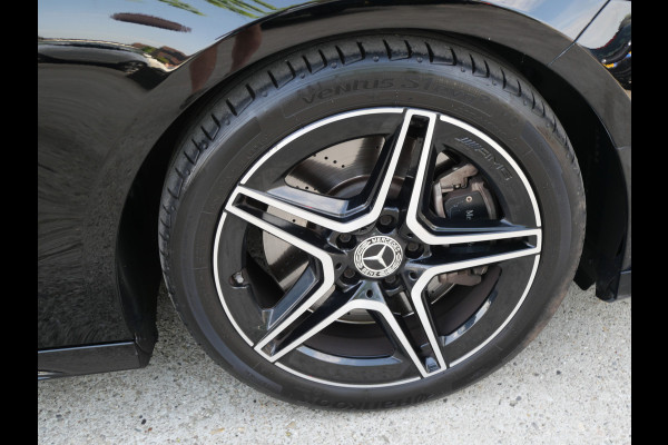 Mercedes-Benz A-Klasse 250 AMG NIGHT EDITION | AUTOMAAT | CAMERA | DIAMOND GRILL | 224 PK!!