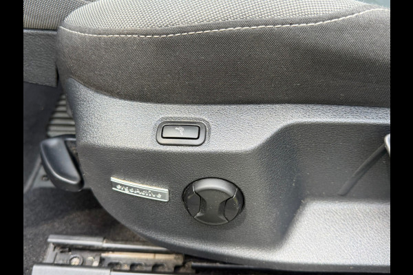 Volkswagen Golf Variant 1.5 TSI Comfortline Business | Automaat + Camera + Trekhaak Nu € 11.975,-!!!
