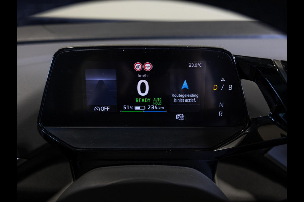 Volkswagen ID.4 Pro 77 kWh / 204pk / Panorama dak / Trekhaak / Head-up display /