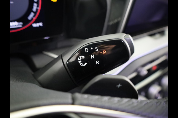 Škoda Kodiaq 1.5 TSI PHEV Sportline Business 204 pk Automaat (DSG) | Verlengde garantie | Panoramadak | Trekhaak (wegklapbaar) | Parkeersensoren | Achteruitrijcamera | Stoelverwarming v/a |