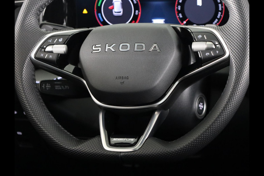 Škoda Kodiaq 1.5 TSI PHEV Sportline Business 204 pk Automaat (DSG) | Verlengde garantie | Panoramadak | Trekhaak (wegklapbaar) | Parkeersensoren | Achteruitrijcamera | Stoelverwarming v/a |