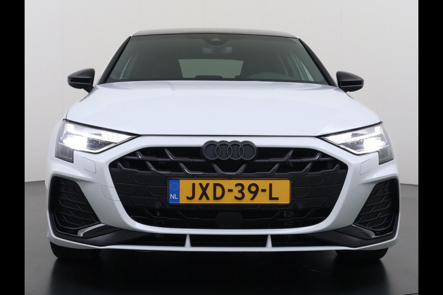 Audi A3 Sportback 45 TFSI e S edition Competition 272pk PHEV| 8.000KM!  | VAN: 44.900,- VOOR: 42.877,- | INCL. BTW | 143km RANGE WLTP!! | ADD. CRUISE | PANORAMADAK | FABRIEKSGARANTIE t/m 04-2027| MEGA COMPLETE AUTO| S-LINE BINNEN + BUITEN| LEDER|