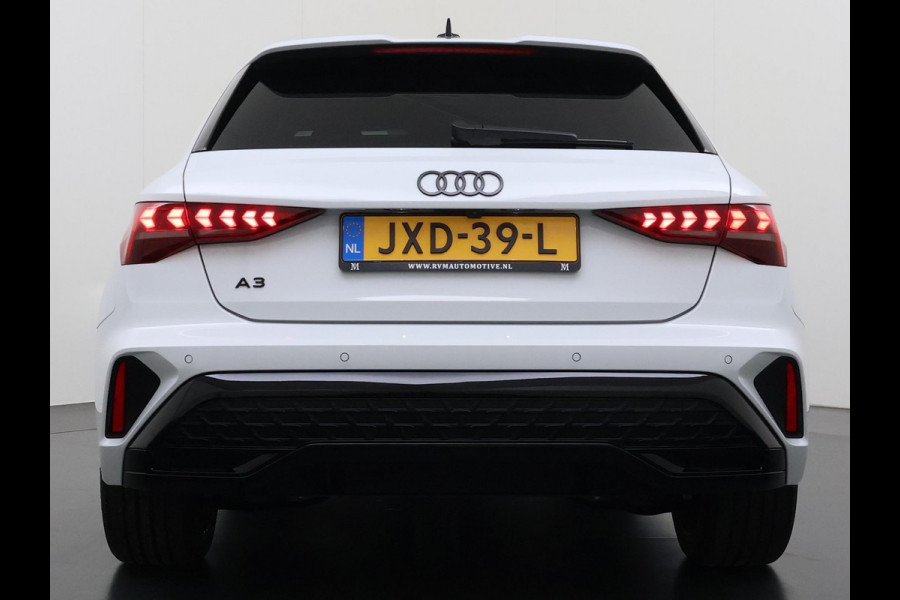 Audi A3 Sportback 45 TFSI e S edition Competition 272pk PHEV| 8.000KM!  | VAN: 44.900,- VOOR: 42.877,- | INCL. BTW | 143km RANGE WLTP!! | ADD. CRUISE | PANORAMADAK | FABRIEKSGARANTIE t/m 04-2027| MEGA COMPLETE AUTO| S-LINE BINNEN + BUITEN| LEDER|