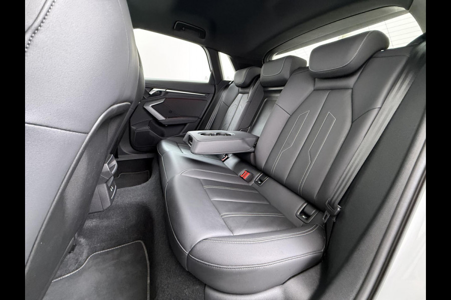 Audi A3 Sportback 45 TFSI e S edition Competition 272pk PHEV| 8.000KM!  | VAN: 44.900,- VOOR: 42.877,- | INCL. BTW | 143km RANGE WLTP!! | ADD. CRUISE | PANORAMADAK | FABRIEKSGARANTIE t/m 04-2027| MEGA COMPLETE AUTO| S-LINE BINNEN + BUITEN| LEDER|