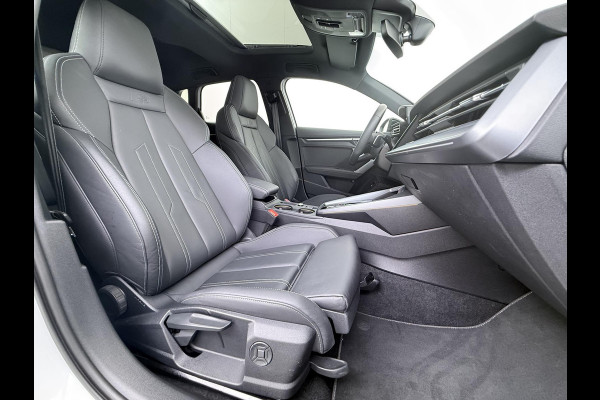 Audi A3 Sportback 45 TFSI e S edition Competition 272pk PHEV| 8.000KM!  | VAN: 44.900,- VOOR: 42.877,- | INCL. BTW | 143km RANGE WLTP!! | ADD. CRUISE | PANORAMADAK | FABRIEKSGARANTIE t/m 04-2027| MEGA COMPLETE AUTO| S-LINE BINNEN + BUITEN| LEDER|