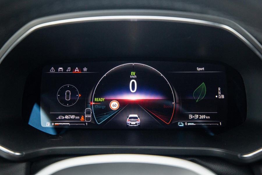 Renault Captur 1.6 E-Tech plug-in hybrid 160 iconic BLACK LINE / CRUISE CONTROLE / NAVI / CARPLAY