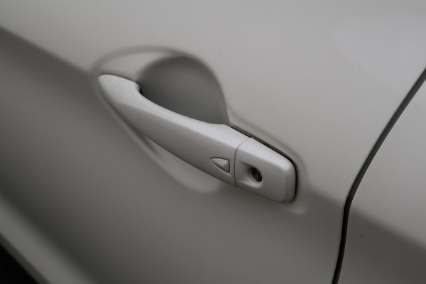 Nissan QASHQAI 1.2 N-Connecta Panoramadak, 360° Camera, Cruise, Bluetooth, Rijstrooksenor, PDC, 18''