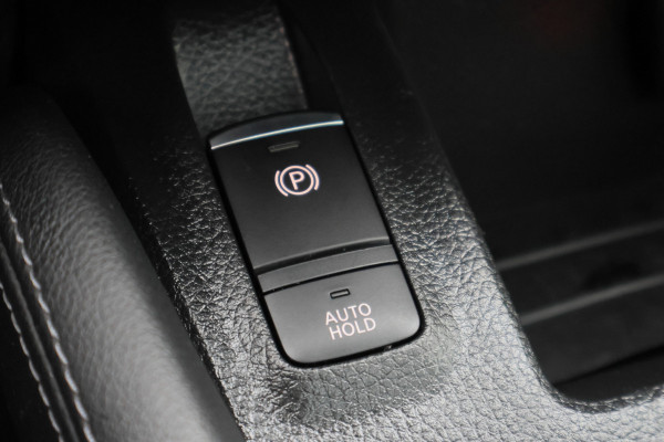 Nissan QASHQAI 1.2 N-Connecta Panoramadak, 360° Camera, Cruise, Bluetooth, Rijstrooksenor, PDC, 18''