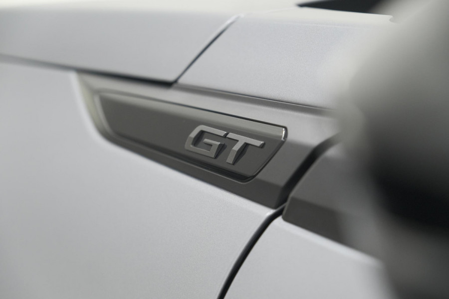 Peugeot 2008 1.2 Hybrid 145 GT | Camera | Apple Carplay | Parkeersensoren