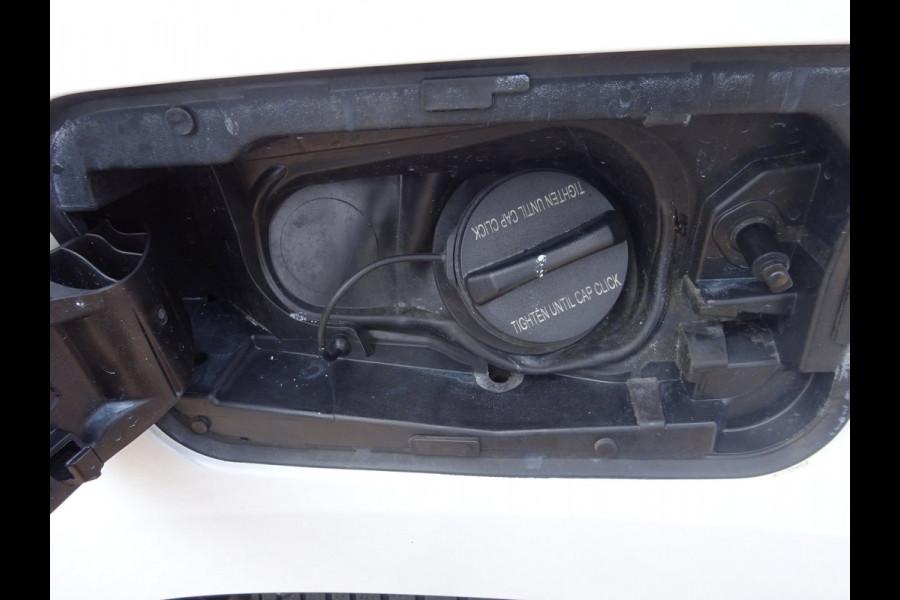 Peugeot Partner 1.2 PureTech Pro BENZINE AIRCO NAVI CRUISE CONTROL PDC SCHUIFDEUR