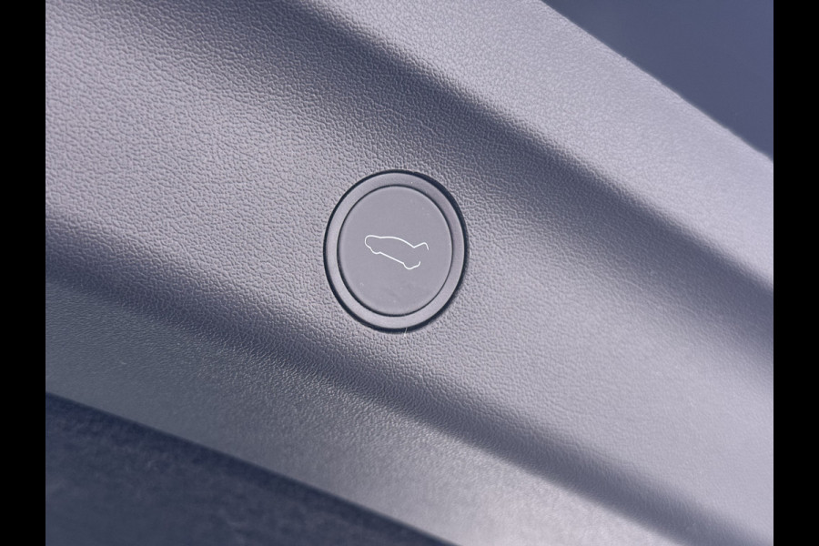 Tesla Model Y **RWD** Long Range 75kWh SOH 95% Lmv 20" Ivoor Leder Warmtepomp FSD-4 Computer Elek.Stoelen+Memory Panoramadak Navi Camera's Ecc Elek.Achterklep Privacy Glas Led AMD Ryzen™ Fabrieksgarantie tot 27-6-2028 Garantie op Accu en Motor tot 27-6-2032/192.000km 1e Eigenaar Origineel Nederlandse Auto
