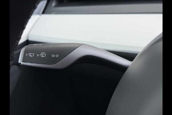Tesla Model Y **RWD** Long Range 75kWh SOH 95% Lmv 20" Ivoor Leder Warmtepomp FSD-4 Computer Elek.Stoelen+Memory Panoramadak Navi Camera's Ecc Elek.Achterklep Privacy Glas Led AMD Ryzen™ Fabrieksgarantie tot 27-6-2028 Garantie op Accu en Motor tot 27-6-2032/192.000km 1e Eigenaar Origineel Nederlandse Auto