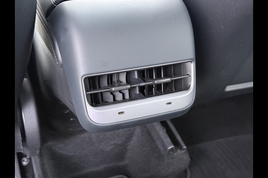 Tesla Model Y **RWD** Long Range 75kWh SOH 95% Lmv 20" Ivoor Leder Warmtepomp FSD-4 Computer Elek.Stoelen+Memory Panoramadak Navi Camera's Ecc Elek.Achterklep Privacy Glas Led AMD Ryzen™ Fabrieksgarantie tot 27-6-2028 Garantie op Accu en Motor tot 27-6-2032/192.000km 1e Eigenaar Origineel Nederlandse Auto