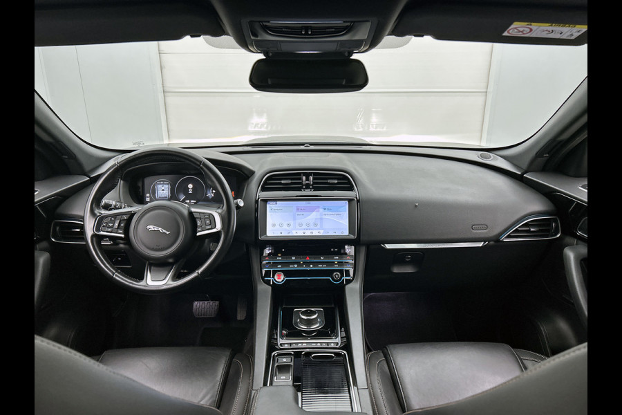 Jaguar F-Pace 2.0 Portfolio AWD 30t | 301PK | NL-AUTO | GOED ONDERH | CARPLAY | CLIMATE | ACHTERCAM | LANE ASS | CRUISECONTRL |