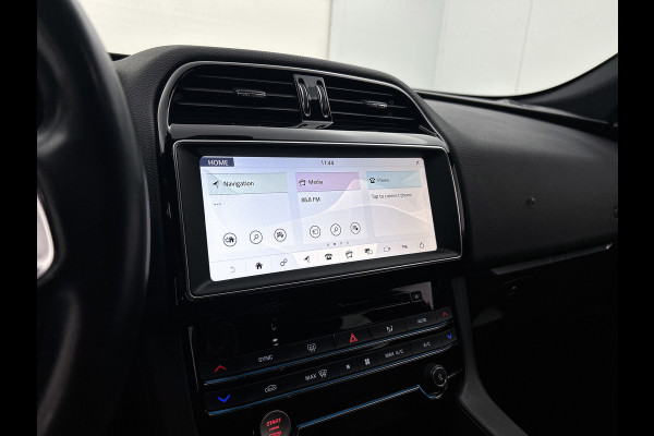 Jaguar F-Pace 2.0 Portfolio AWD 30t | 301PK | NL-AUTO | GOED ONDERH | CARPLAY | CLIMATE | ACHTERCAM | LANE ASS | CRUISECONTRL |