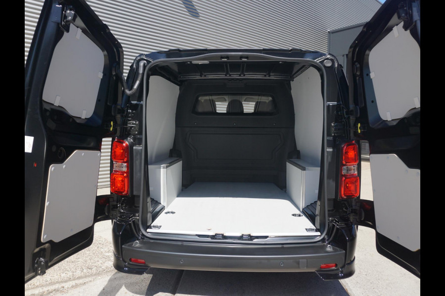 Opel Vivaro-e Dubbele Cabine 75kWh | STX Sport | Mooiste  bus van NL (!) | Lederen bekleding | Spoilerpakket | 18 inch Lichtmetalen velgen | Dynamic Comfort NAV Pakket | Winterpakket | 2x schuifdeur | Betimmering | Comfortstoelen |