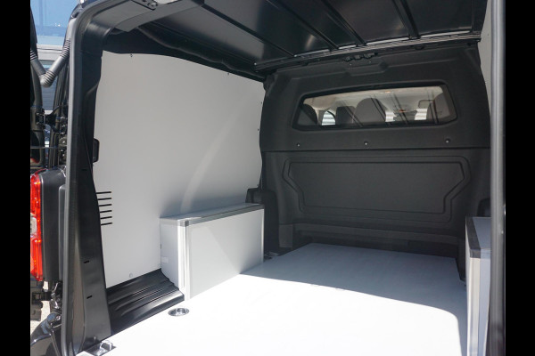 Opel Vivaro-e Dubbele Cabine 75kWh | STX Sport | Mooiste  bus van NL (!) | Lederen bekleding | Spoilerpakket | 18 inch Lichtmetalen velgen | Dynamic Comfort NAV Pakket | Winterpakket | 2x schuifdeur | Betimmering | Comfortstoelen |