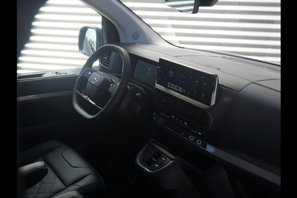 Opel Vivaro-e Dubbele Cabine 75kWh | STX Sport | Mooiste  bus van NL (!) | Lederen bekleding | Spoilerpakket | 18 inch Lichtmetalen velgen | Dynamic Comfort NAV Pakket | Winterpakket | 2x schuifdeur | Betimmering | Comfortstoelen |