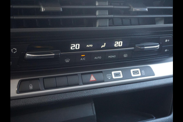 Opel Vivaro-e Dubbele Cabine 75kWh | STX Sport | Mooiste  bus van NL (!) | Lederen bekleding | Spoilerpakket | 18 inch Lichtmetalen velgen | Dynamic Comfort NAV Pakket | Winterpakket | 2x schuifdeur | Betimmering | Comfortstoelen |