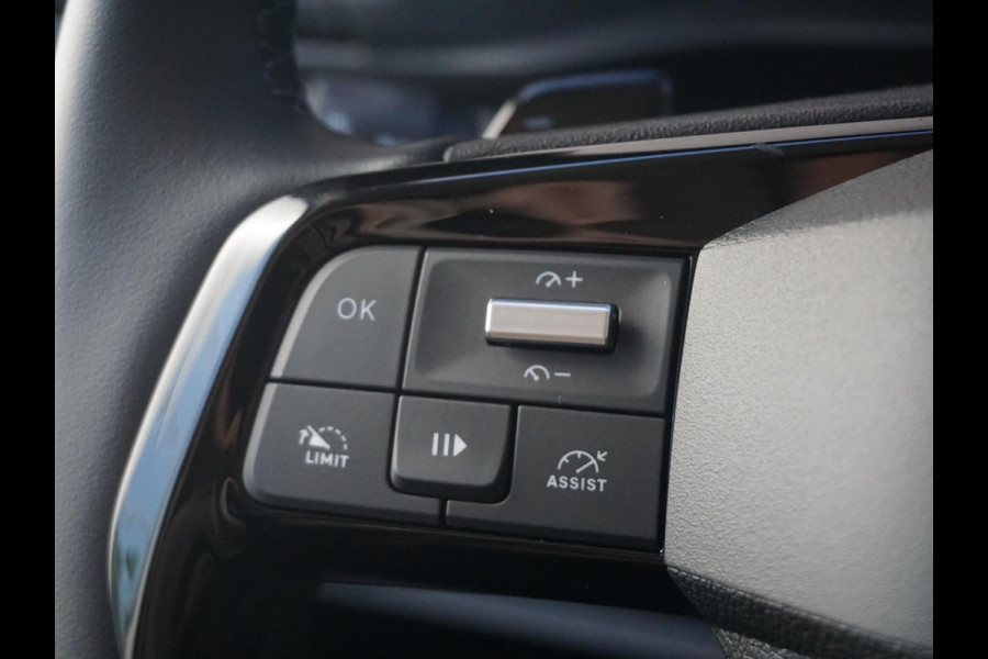 Opel Vivaro-e Dubbele Cabine 75kWh | STX Sport | Mooiste  bus van NL (!) | Lederen bekleding | Spoilerpakket | 18 inch Lichtmetalen velgen | Dynamic Comfort NAV Pakket | Winterpakket | 2x schuifdeur | Betimmering | Comfortstoelen |
