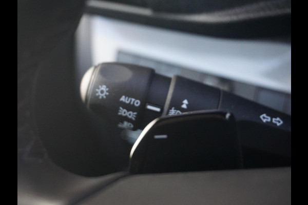 Opel Vivaro-e Dubbele Cabine 75kWh | STX Sport | Mooiste  bus van NL (!) | Lederen bekleding | Spoilerpakket | 18 inch Lichtmetalen velgen | Dynamic Comfort NAV Pakket | Winterpakket | 2x schuifdeur | Betimmering | Comfortstoelen |