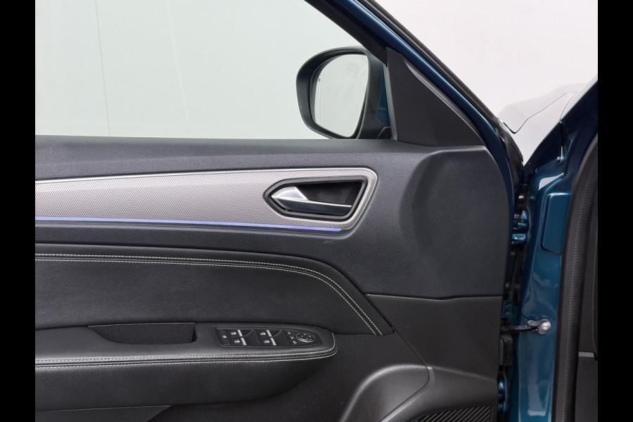 Renault Arkana 1.6 E-Tech Hybrid 145PK Automaat Trekhaak Adap.Cruise Navi Camera Ecc Apple Carplay Android Auto Intens Regen-Lichtsensor Lmv 18" Privacy Glas Pdc Bluetooth DAB Lane Assist Isofix Origineel Nederlandse Auto