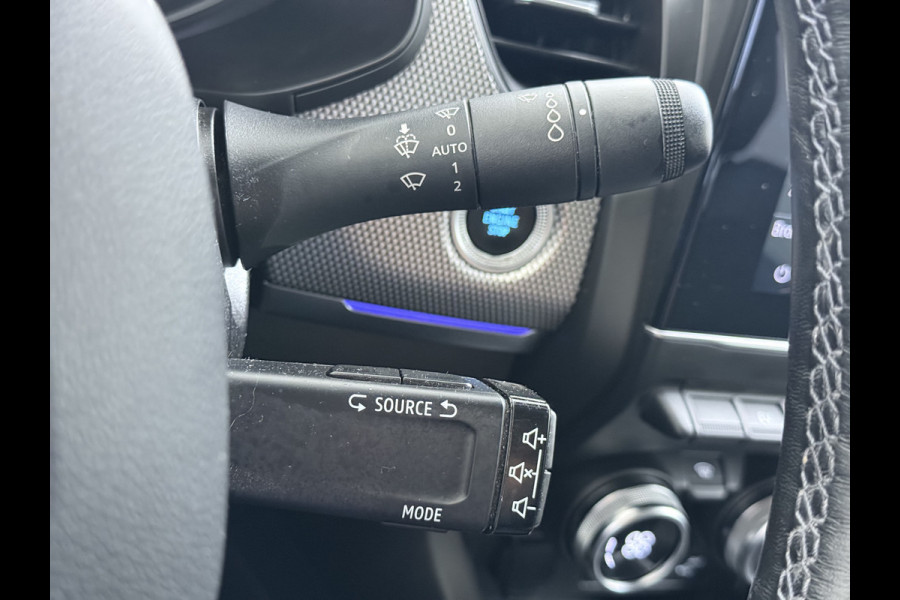 Renault Arkana 1.6 E-Tech Hybrid 145PK Automaat Trekhaak Adap.Cruise Navi Camera Ecc Apple Carplay Android Auto Intens Regen-Lichtsensor Lmv 18" Privacy Glas Pdc Bluetooth DAB Lane Assist Isofix Origineel Nederlandse Auto