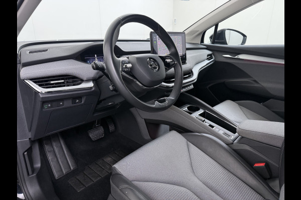 Škoda ENYAQ iV 80 SOH 95% Trekhaak 3-Zone Ecc Stuur+Stoelverwarming Lmv 21" Camera Apple Carplay Android Auto Keyless advanced Pdc Led Privacy Glas P-Assist DAB Isofix Rijstrooksensor 1.000KG Trekgewicht 1e Eigenaar Origineel Nederlandse Auto