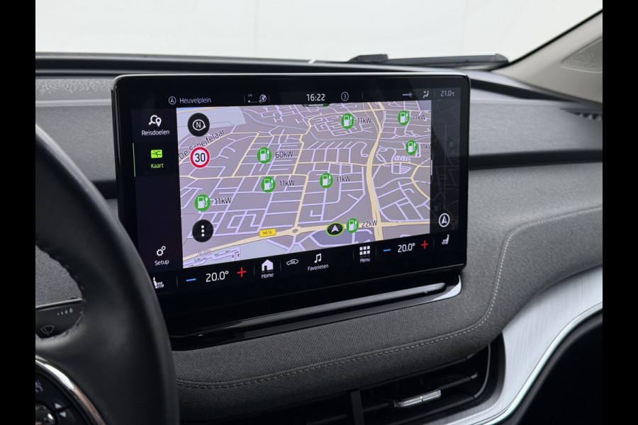 Škoda ENYAQ iV 80 SOH 95% Trekhaak 3-Zone Ecc Stuur+Stoelverwarming Lmv 21" Camera Apple Carplay Android Auto Keyless advanced Pdc Led Privacy Glas P-Assist DAB Isofix Rijstrooksensor 1.000KG Trekgewicht 1e Eigenaar Origineel Nederlandse Auto