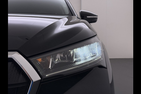 Škoda ENYAQ iV 80 SOH 95% Trekhaak 3-Zone Ecc Stuur+Stoelverwarming Lmv 21" Camera Apple Carplay Android Auto Keyless advanced Pdc Led Privacy Glas P-Assist DAB Isofix Rijstrooksensor 1.000KG Trekgewicht 1e Eigenaar Origineel Nederlandse Auto