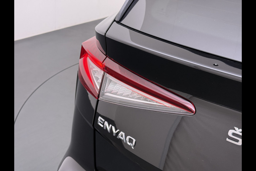 Škoda ENYAQ iV 80 SOH 95% Trekhaak 3-Zone Ecc Stuur+Stoelverwarming Lmv 21" Camera Apple Carplay Android Auto Keyless advanced Pdc Led Privacy Glas P-Assist DAB Isofix Rijstrooksensor 1.000KG Trekgewicht 1e Eigenaar Origineel Nederlandse Auto