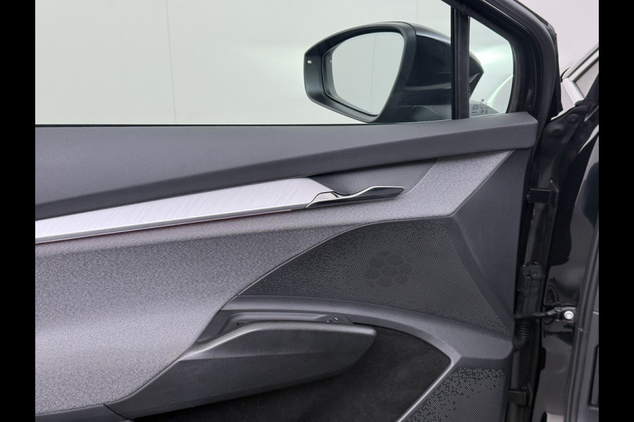 Škoda ENYAQ iV 80 SOH 95% Trekhaak 3-Zone Ecc Stuur+Stoelverwarming Lmv 21" Camera Apple Carplay Android Auto Keyless advanced Pdc Led Privacy Glas P-Assist DAB Isofix Rijstrooksensor 1.000KG Trekgewicht 1e Eigenaar Origineel Nederlandse Auto