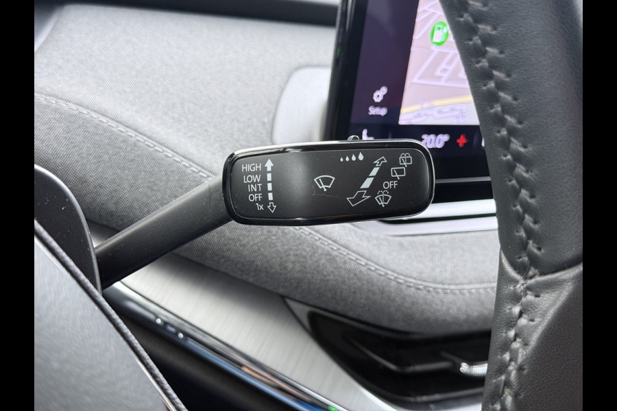 Škoda ENYAQ iV 80 SOH 95% Trekhaak 3-Zone Ecc Stuur+Stoelverwarming Lmv 21" Camera Apple Carplay Android Auto Keyless advanced Pdc Led Privacy Glas P-Assist DAB Isofix Rijstrooksensor 1.000KG Trekgewicht 1e Eigenaar Origineel Nederlandse Auto
