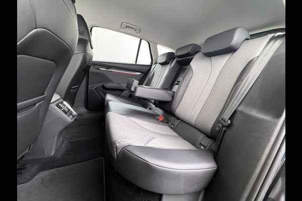 Škoda ENYAQ iV 80 SOH 95% Trekhaak 3-Zone Ecc Stuur+Stoelverwarming Lmv 21" Camera Apple Carplay Android Auto Keyless advanced Pdc Led Privacy Glas P-Assist DAB Isofix Rijstrooksensor 1.000KG Trekgewicht 1e Eigenaar Origineel Nederlandse Auto