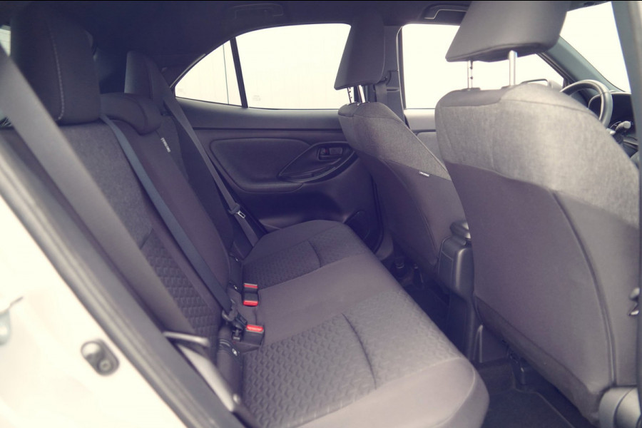 Toyota Yaris Cross 1.5 Hybrid First Edition / 1e Eigenaar / 5dkm NAP / NL-Auto / Camera / Navi / Climate
